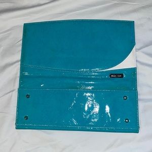 MICHE Ashton shell fits the classic base bag.